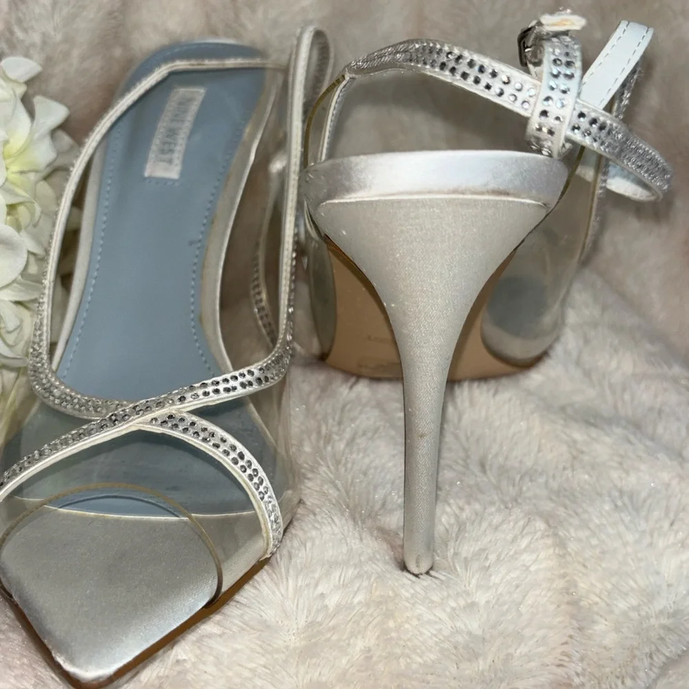 Nine West Silver Strappy Heels size 9 white color